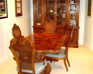 Mid century American of Martinsville dining room suite.