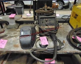 Lincoln SP, 130T wire welder 220V w/ helmet, gauge