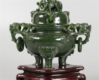 carved Chinese spinach jade cover censer
