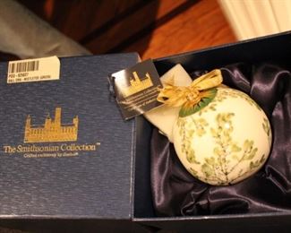Smithsonian Collection ornament