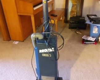 Regina Upright Vacuum, No Tools