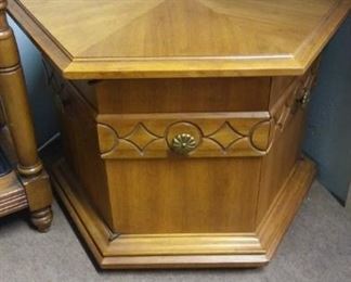 Table End table Octagon