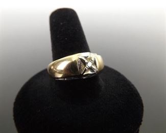 14k Yellow Gold Mens 1/8 ct Diamond Ring Size 10.75
