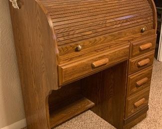 Rolltop desk