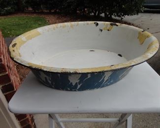 Enamel Oval Bowl