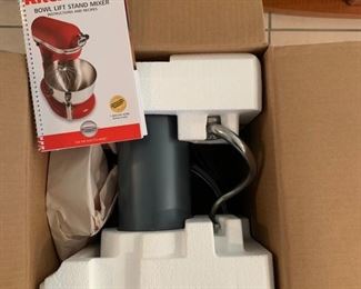 Kitchenaid bowl lift stand mixer brand new in box, stainless attachments