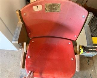 Genuine Box seat from Arlington Stadium
Authenticity guaranteed by Texas Rangers Baseball Club, Arlington a Texas 76004
$95.