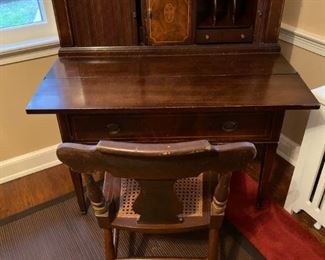 AntiqueDesk