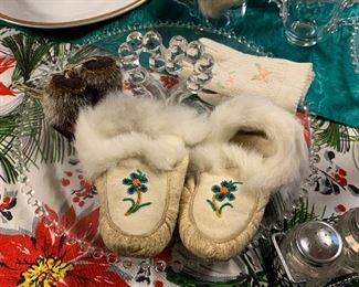 Eskimo child moccasin slippers beaded