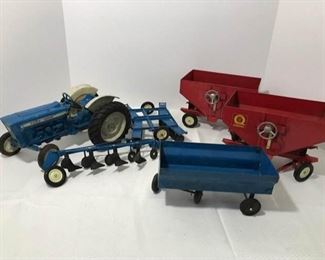 Farming On A Ford https://ctbids.com/#!/description/share/288143