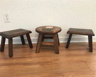 Wooden Mini Stools https://ctbids.com/#!/description/share/288019