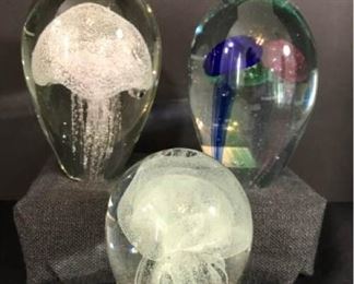 Jellyfish Paperweights https://ctbids.com/#!/description/share/288023