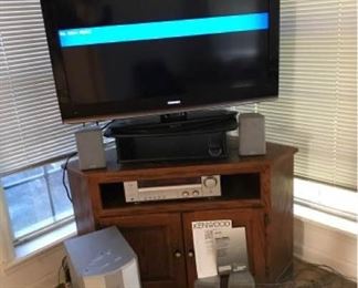 Toshiba LCD TV + Kenwood Surround https://ctbids.com/#!/description/share/288050