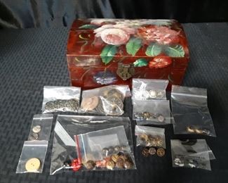Beautiful lot of antique buttons with box