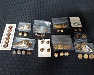 Unique mix of vintage buttons