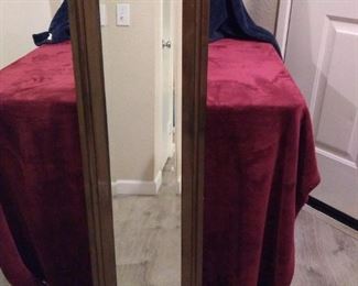 Wall mirror