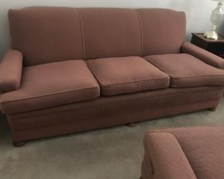mauvesofa