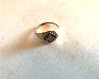 10 k Masonic Ring