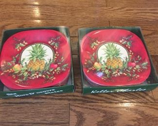Holiday Plate sets.