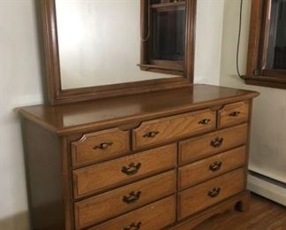 198 9Drawer Lowboymin