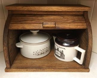 198 Oak Bread Boxmin