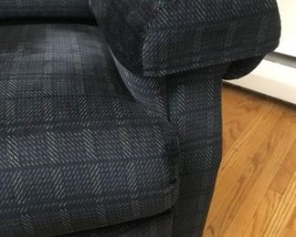 198 Recliner Detailmin