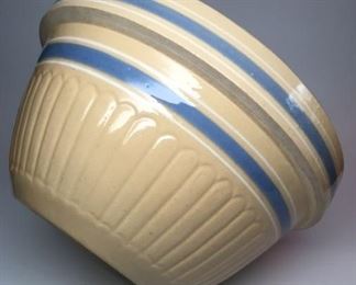198 Yellow Ware Bowlmin