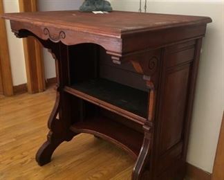 198 Antique Pulpit Tablemin