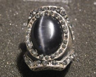 Ring with stones 