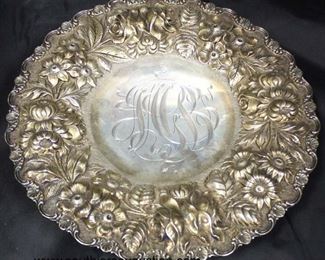  AUCTION “Stieff” Sterling Pedestal Plate approximately 10.03 ozt

Auction Estimate $100-$200 – Located Glassware 