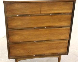  6 Piece Mid Century Modern Danish Walnut Bedroom Set with Full Size Bed

Auction Estimate $400-$800 – Located Inside 