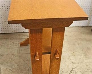  ANTIQUE “Roycroft Furniture” Mission Oak 3 Shelf Table, East Aurora, NY

Auction Estimate $200-$400 – Located Inside 