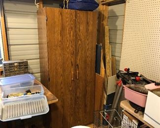 Storage cabinet $10.00