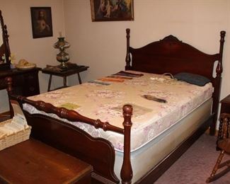 40's mahogany bed