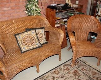 nice wicker loveseat and armchair