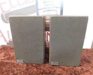 Pair of Norman Model 48 Shelf Speakers(Working)