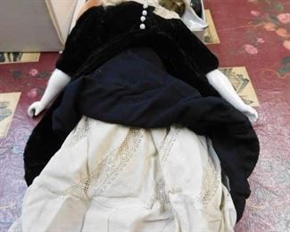 Porcealin Doll