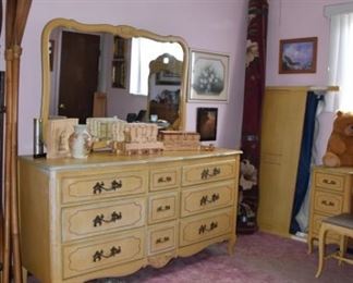 Dresser Mirror Cigar Boxes and Jewelry Boxes