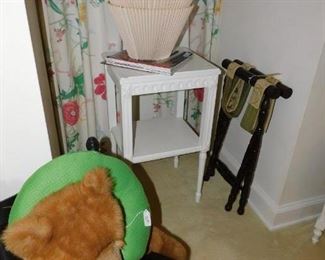 The Furniture is priced by the piece - not the set 