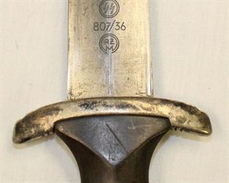 Lot 11: WWII German 1933 SS dress dagger by 736 EF Horster with scabbard 807/36 RZM