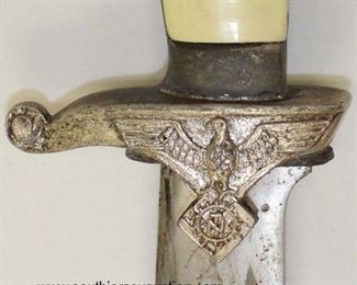 Lot 16: WWII German TENO by Eickhorn Hewer with 8399 scabbard Solingen