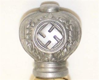 Lot 20: WWII German second model Luftwaffae officer's dagger with scabbard