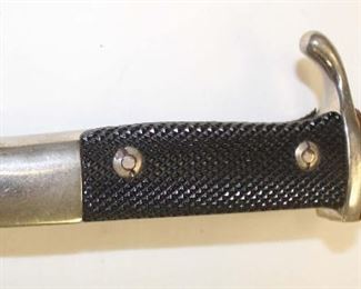 Lot 22: WWII German Army / Police dress bayonet by E. Pack and Sohne Solingen with scabbard