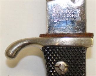 Lot 22: WWII German Army / Police dress bayonet by E. Pack and Sohne Solingen with scabbard