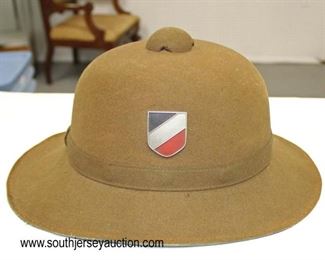 Lot 30: Afrika Korps pith helmet Army