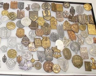Lot 106: 99pc WWII German Day Badges or Tinni Badges (lot of 99)