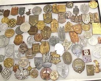 Lot 106: 99pc WWII German Day Badges or Tinni Badges (lot of 99)