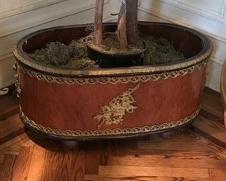 Antique bronze mounted planter