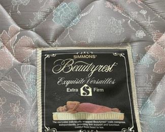 
#16		Simmons Beauty Rest extra Firm Full Size Mattress	 $50.00 
