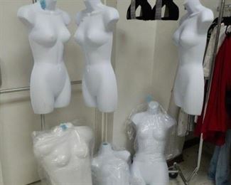Half mannequins for displays